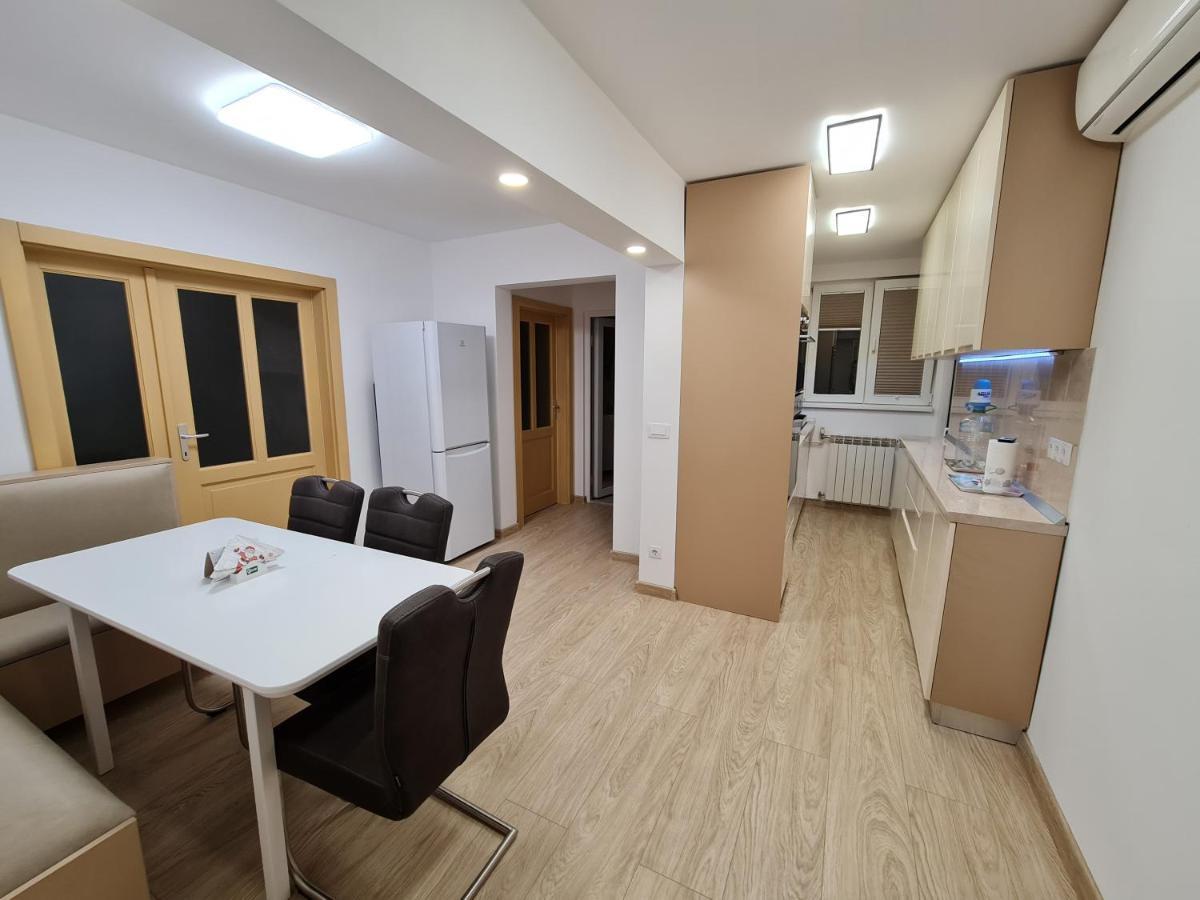 Luxury Panoramic Apartment オラデア エクステリア 写真