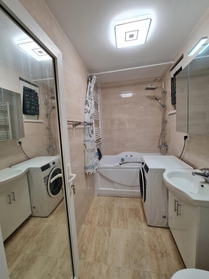 Luxury Panoramic Apartment オラデア エクステリア 写真