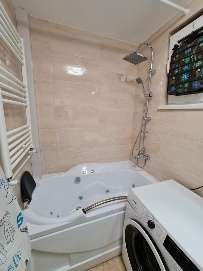 Luxury Panoramic Apartment オラデア エクステリア 写真